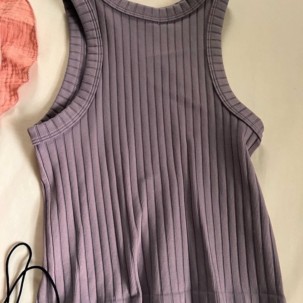 Stylish Women's crop Tops bundle Set - Pink, Purple, Tan, Silver - Picture 3 of 5